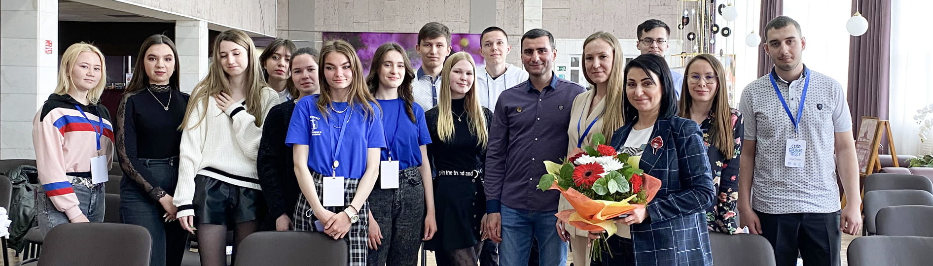 Студенты учатся бизнесу Студенты учатся бизнесу